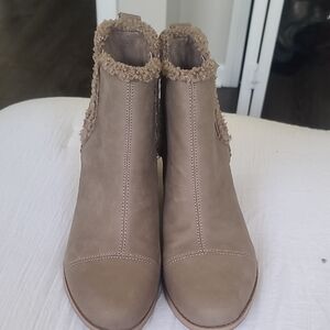 Toms Women's Beige Ankle Booties